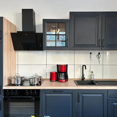 Apartment Sonnige Wohnung, Nur 10 Minuten Bis Ins Zentrum *