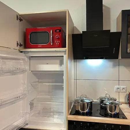 Apartment Sonnige Wohnung, Nur 10 Minuten Bis Ins Zentrum *