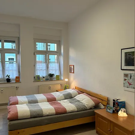 Apartment Sonnige Wohnung, Nur 10 Minuten Bis Ins Zentrum