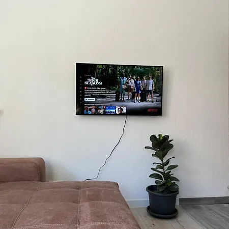 Sonnige Wohnung, Nur 10 Minuten Bis Ins Zentrum  Erfurt